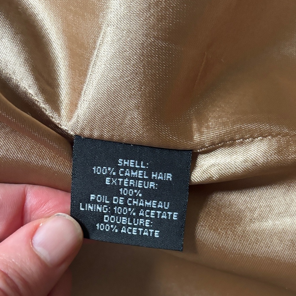 Luxurious Camel Hair Long Coat - Picture 3 of 9